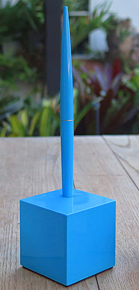 JOTTER BALLPOINT CUBE SHAPED DESK BASES WITH PENS